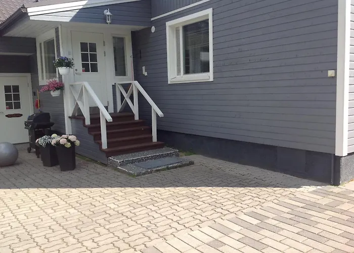 Appartement Aurora-center 1 *